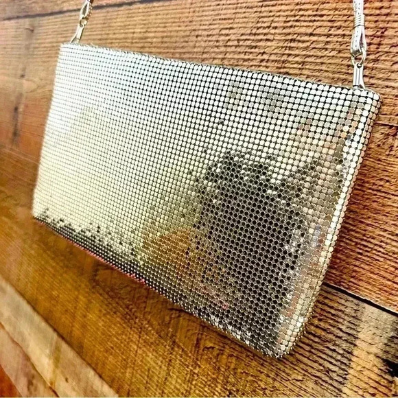 Whiting & Davis Mesh Metallic Vintage Purse - Picture 2 of 11
